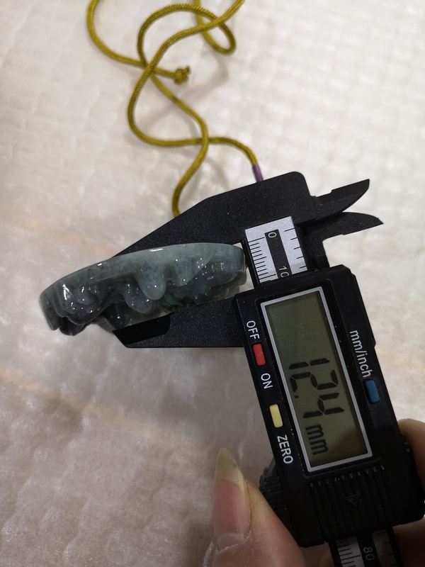 古玩玉器龍牌子拍賣,當前價格450元