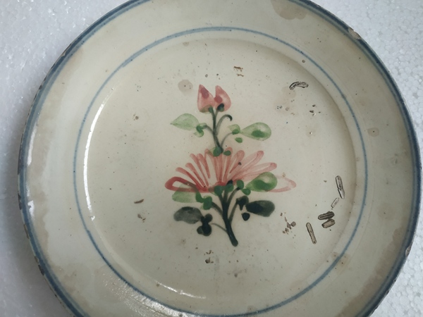 古玩陶瓷彩繪花卉紋盤拍賣,當(dāng)前價格168元