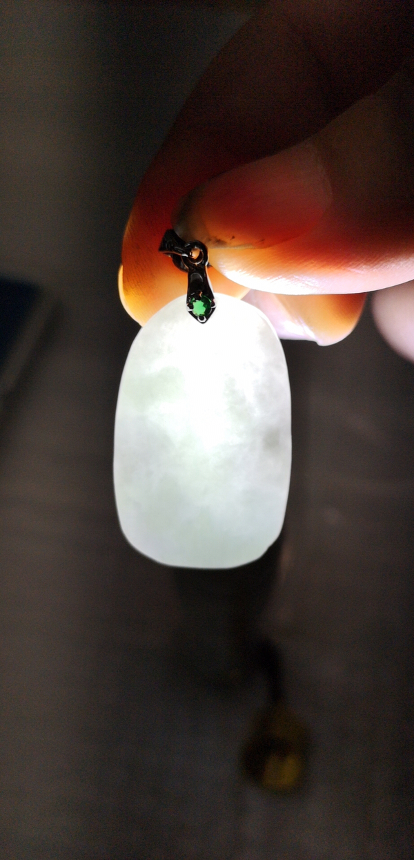 古玩玉器山水牌子拍賣,當前價格220元