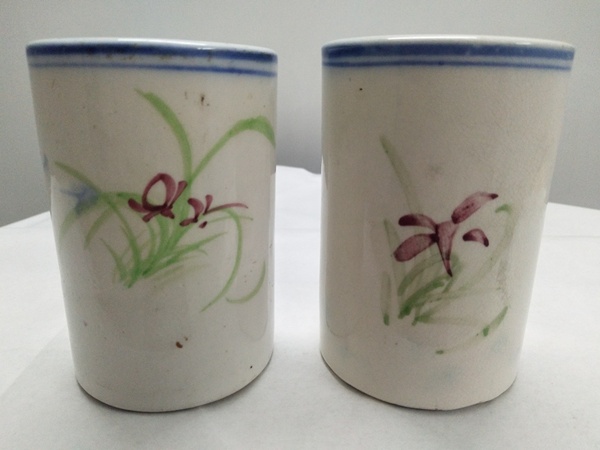 古玩陶瓷民國(guó)花卉紋筆筒一對(duì)拍賣，當(dāng)前價(jià)格1200元