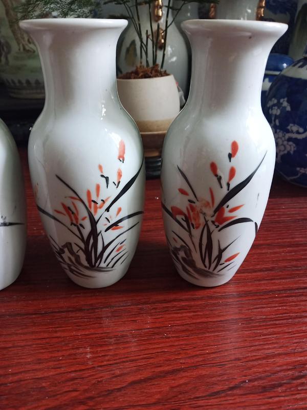 古玩陶瓷花卉紋瓶拍賣,當前價格388元