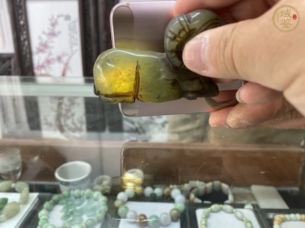 古玩玉器岫玉羊真品鑒賞圖