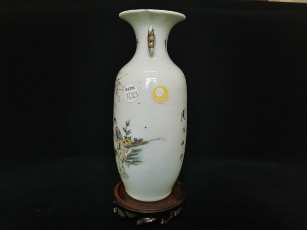 古玩陶瓷點(diǎn)擊頭像看更多   （已保真）仕女紋福耳瓶拍賣，當(dāng)前價(jià)格1300元