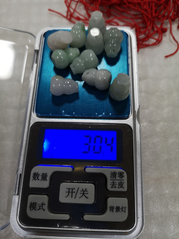 古玩玉器葫蘆墜拍賣(mài)，當(dāng)前價(jià)格220元