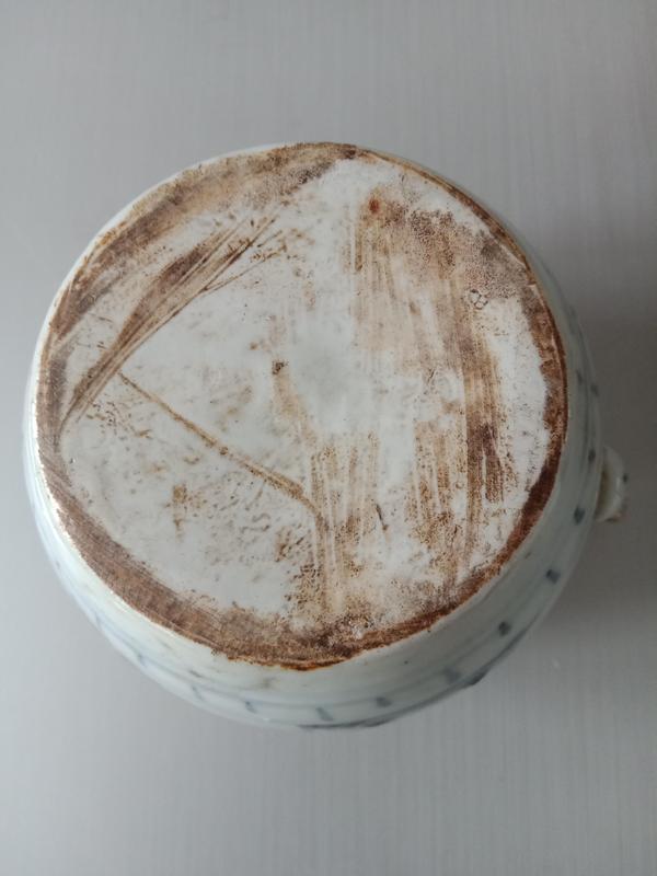 古玩陶瓷清中期青花人物紋提梁壺拍賣,當前價格680元