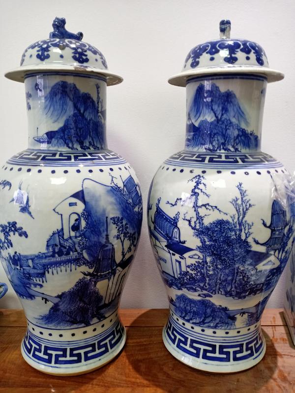 古玩陶瓷清代青花山水通景樊壯罐一對拍賣,當前價格19999元