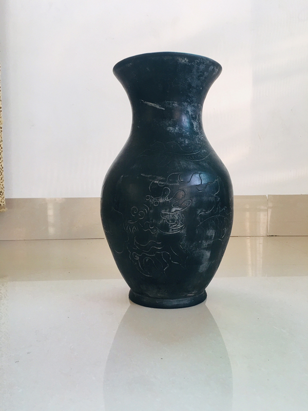 古玩陶瓷精品民國黑陶刻繪龍紋大瓶拍賣,當(dāng)前價格1888元