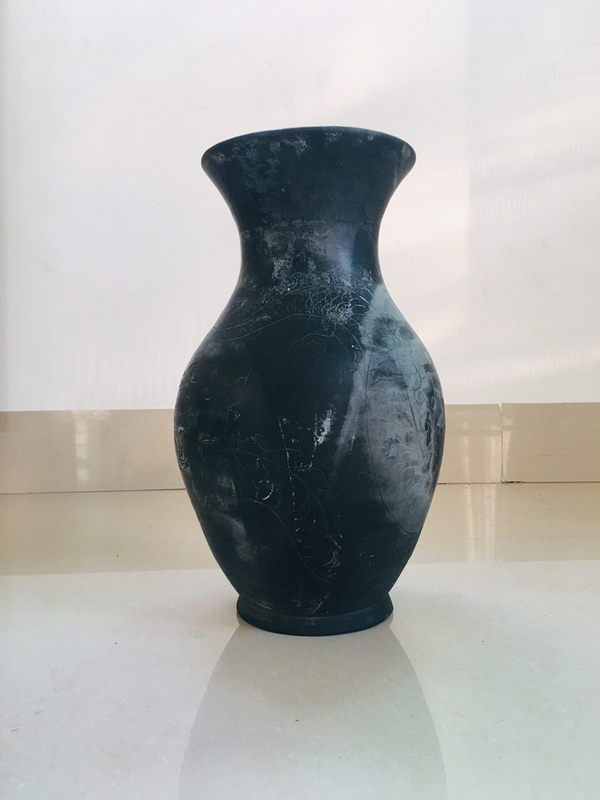 古玩陶瓷精品民國黑陶刻繪龍紋大瓶拍賣,當(dāng)前價格1888元
