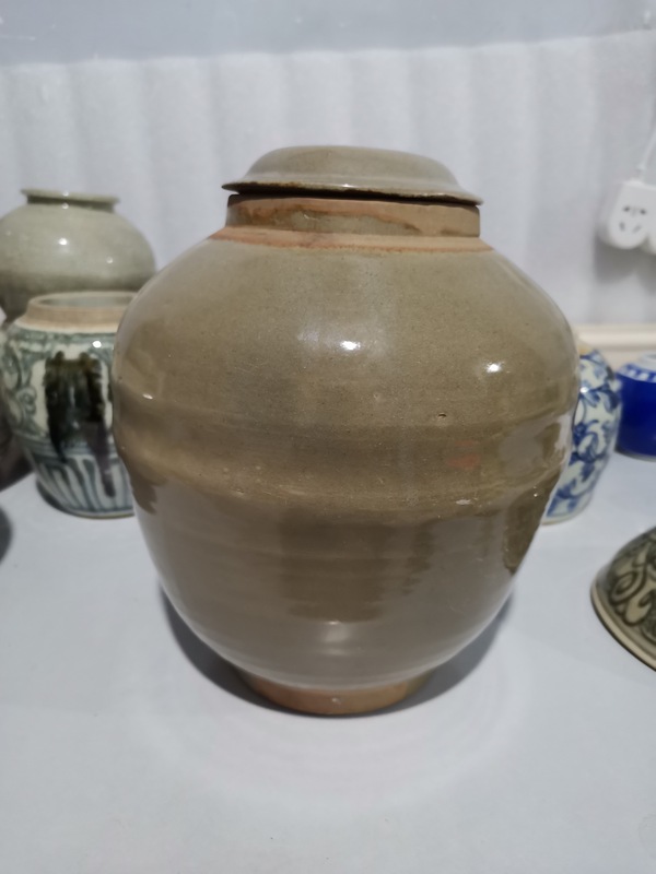 古玩陶瓷明晚清早期龍泉大罐拍賣,當前價格1000元