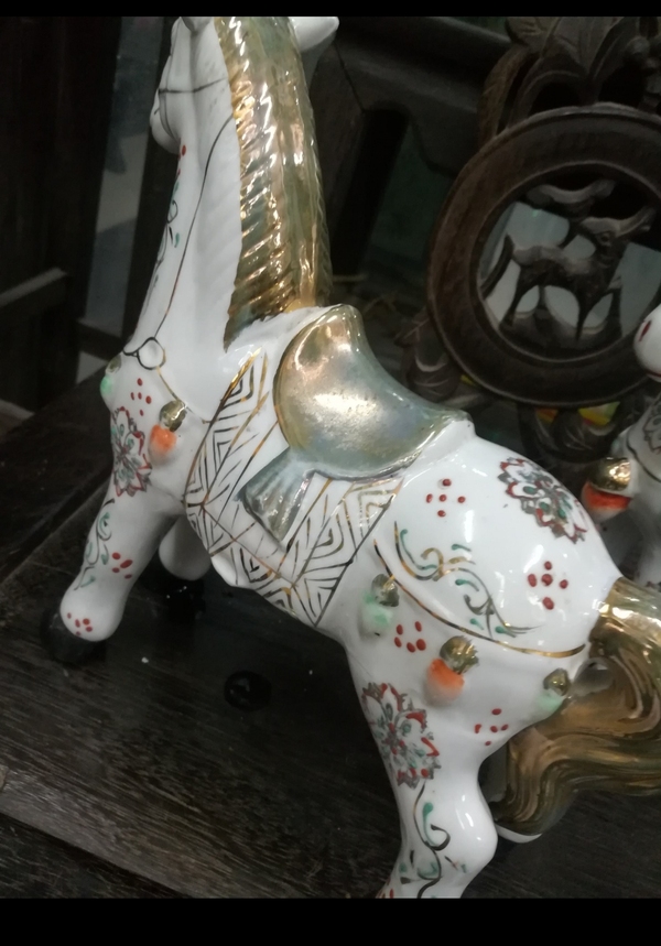 古玩陶瓷彩繪馬拍賣,當前價格800元