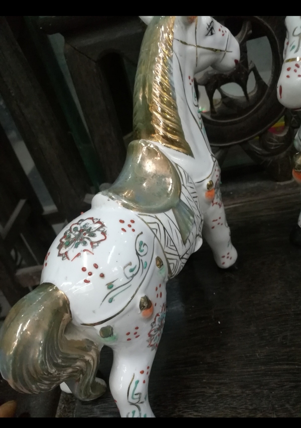 古玩陶瓷彩繪馬拍賣,當前價格800元