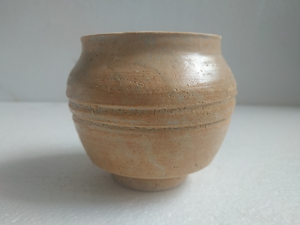 古玩陶瓷影青罐拍賣(mài),當(dāng)前價(jià)格388元