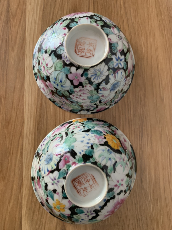 古玩轉(zhuǎn)賣民國 墨地粉彩百花不露地碗 一對拍賣，當(dāng)前價格999元