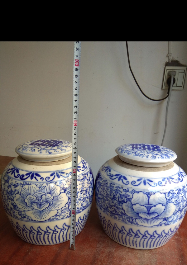 古玩陶瓷花卉紋青花罐拍賣，當前價格2000元