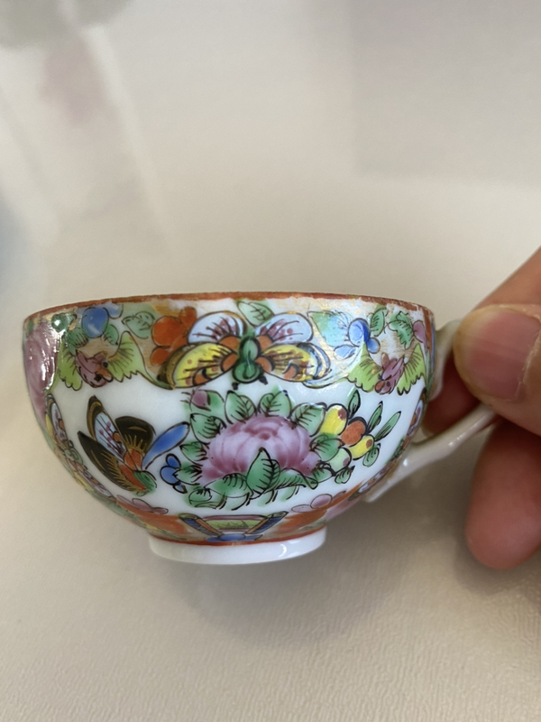古玩陶瓷廣彩花卉紋杯碟一套拍賣，當(dāng)前價格888元