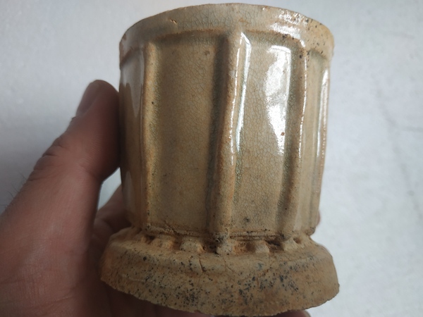 古玩陶瓷南宋福建窯口出筋花盆拍賣,當(dāng)前價格1288元