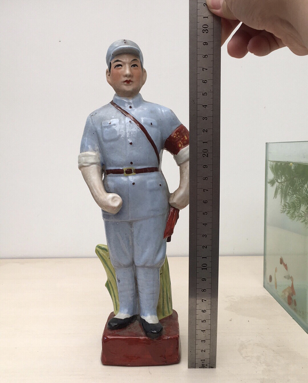 古玩陶瓷紅軍造像拍賣，當前價格3800元