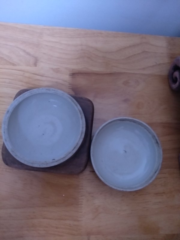 古玩陶瓷清中期花卉紋青花蓋盒拍賣,當前價格666元