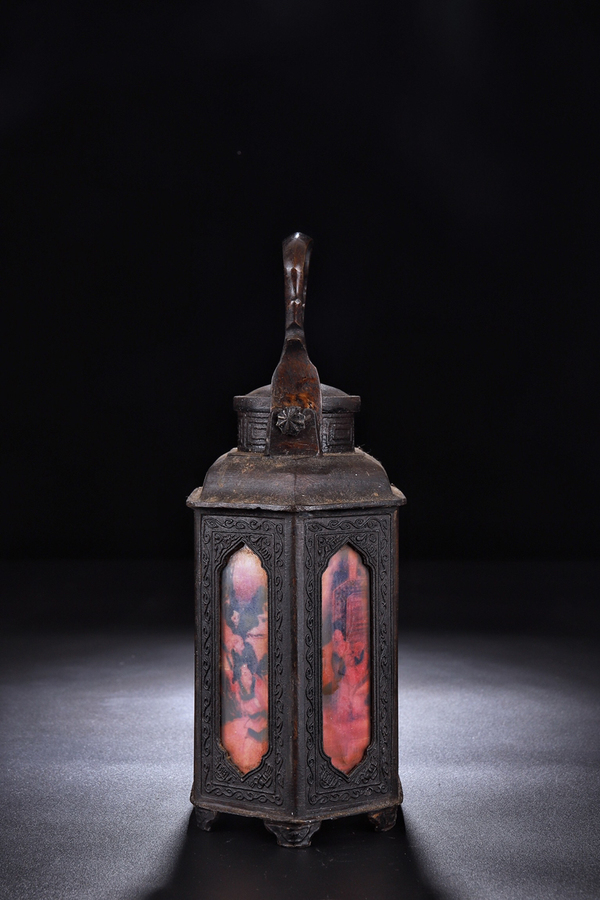 古玩陶瓷民國(guó)-錫制人物故事酒壺拍賣(mài)，當(dāng)前價(jià)格2680元