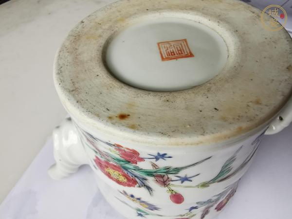 古玩陶瓷粉彩花卉紋茶壺真品鑒賞圖