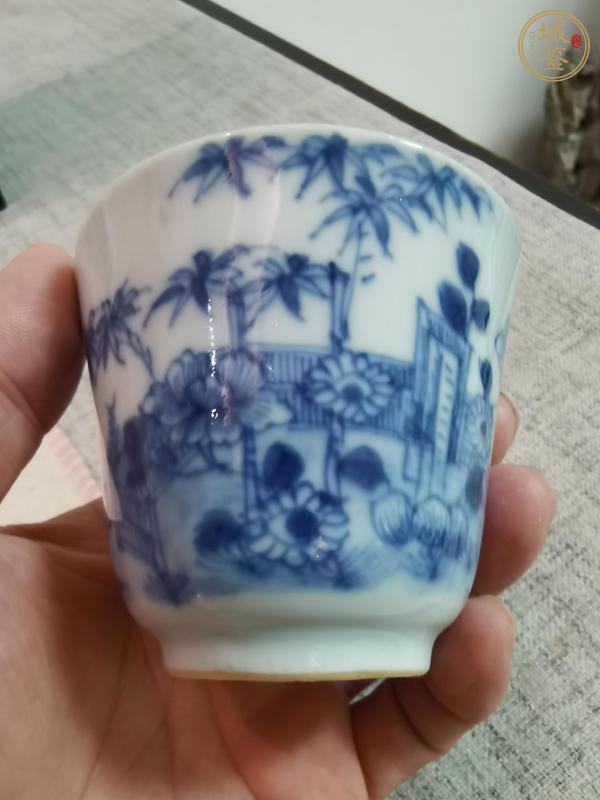 古玩陶瓷青花花卉紋杯真品鑒賞圖