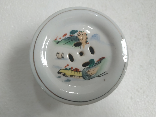 古玩陶瓷粉彩山水紋蓋罐拍賣,當前價格168元