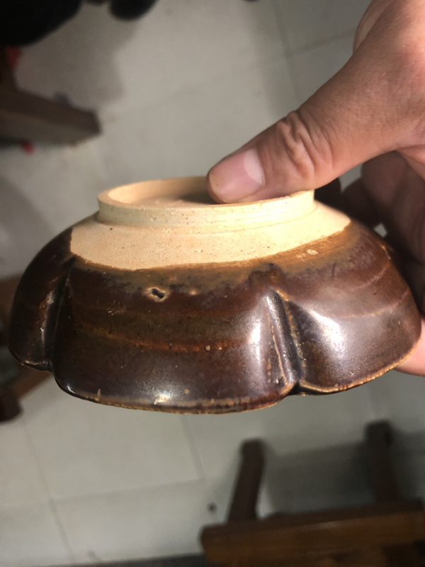 古玩陶瓷醬釉花口盤拍賣，當(dāng)前價(jià)格1880元