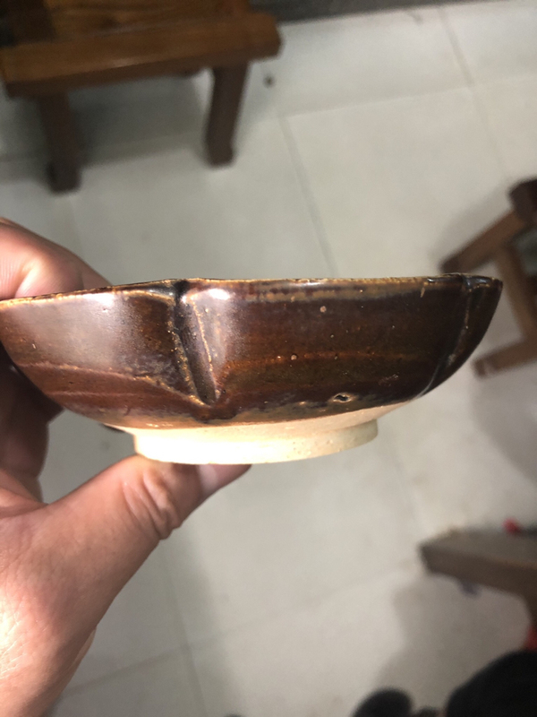 古玩陶瓷醬釉花口盤拍賣，當(dāng)前價(jià)格1880元