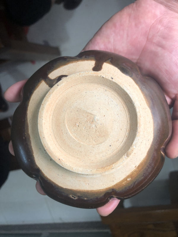 古玩陶瓷醬釉花口盤拍賣，當(dāng)前價(jià)格1880元