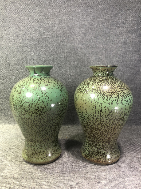 古玩陶瓷70年代精品貴妃笑梅瓶 類似的一對拍賣,當前價格289元