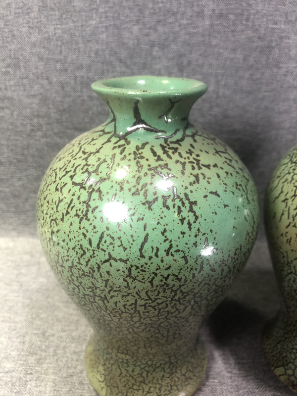 古玩陶瓷70年代精品貴妃笑梅瓶 類似的一對拍賣,當前價格289元