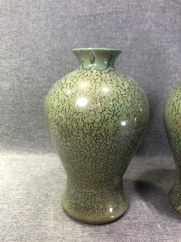 古玩陶瓷70年代精品貴妃笑梅瓶 類似的一對拍賣,當前價格289元