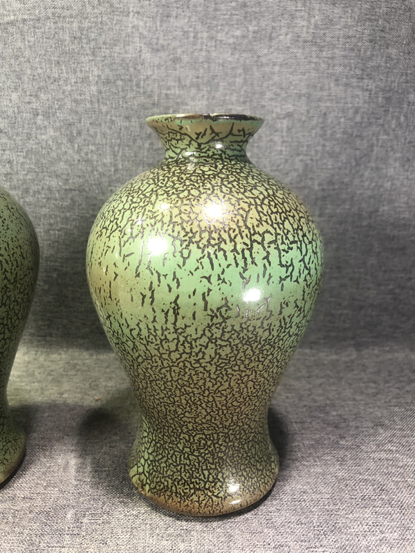 古玩陶瓷70年代精品貴妃笑梅瓶 類似的一對拍賣,當前價格289元