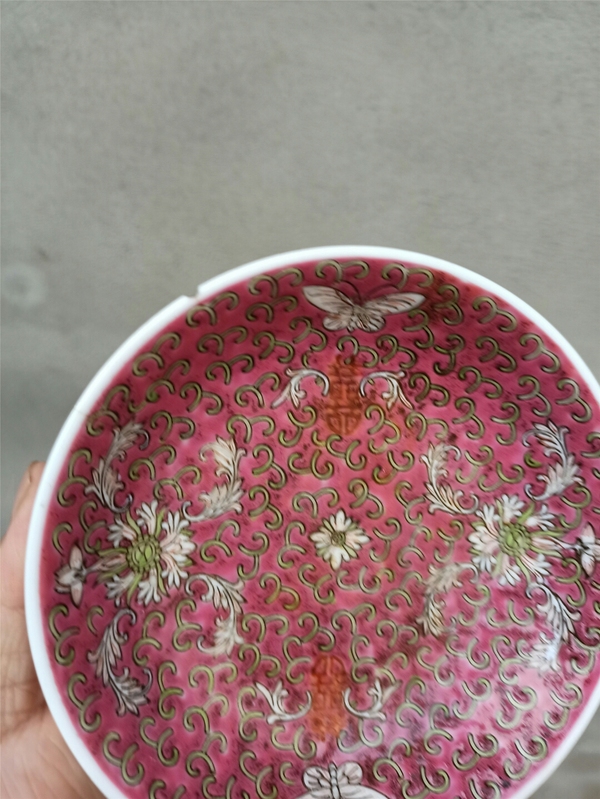 古玩陶瓷粉彩花卉紋盤拍賣,當前價格100元