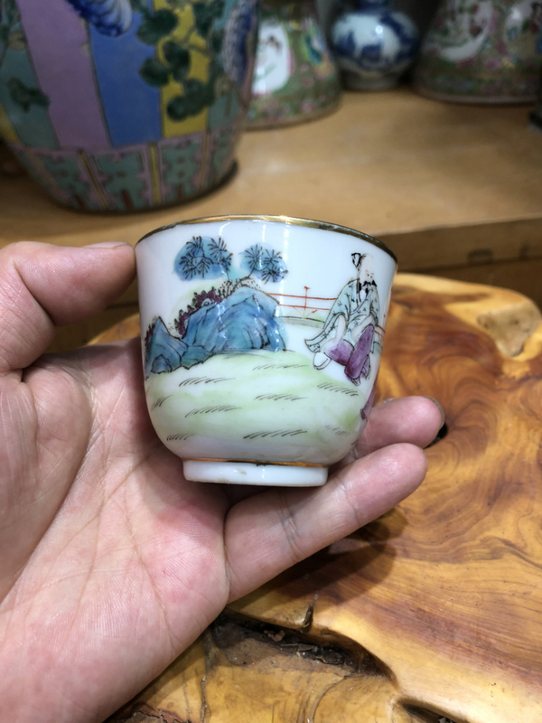 古玩陶瓷細路人物粉彩把杯拍賣，當前價格2000元