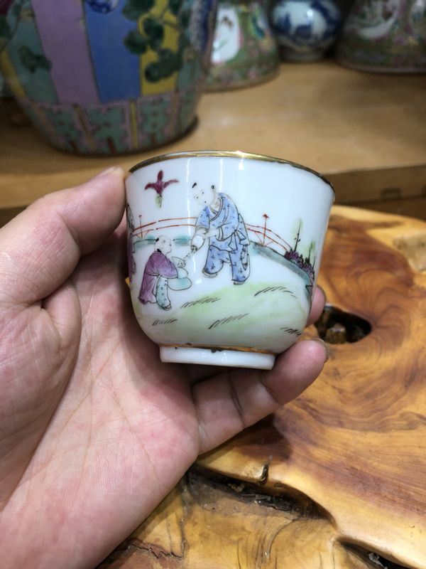 古玩陶瓷細路人物粉彩把杯拍賣，當前價格2000元