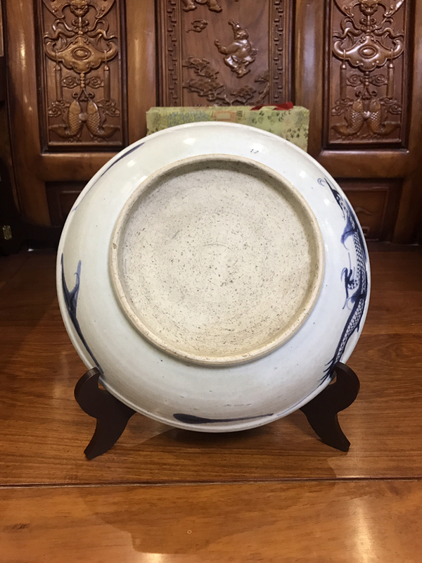 古玩陶瓷(已保真)清精品雍乾過(guò)墻龍紋青花盤(pán)拍賣,當(dāng)前價(jià)格11000元