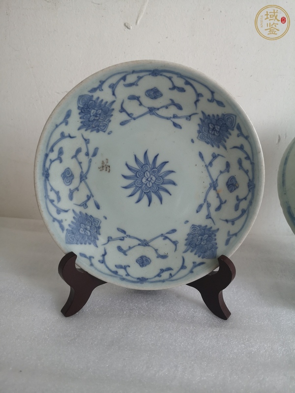 古玩陶瓷清中·青花花卉紋盤一對真品鑒賞圖