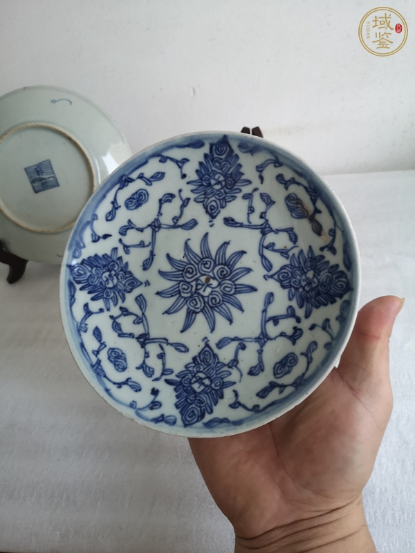 古玩陶瓷清中·青花花卉紋盤一對真品鑒賞圖