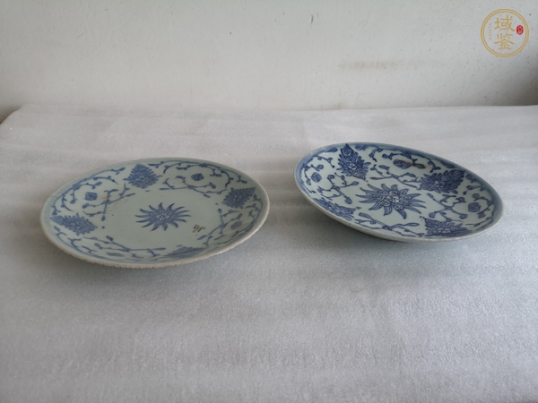 古玩陶瓷清中·青花花卉紋盤一對真品鑒賞圖