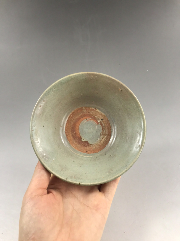 古玩陶瓷專家估價3千的東西—元代龍泉窯粉青釉斗笠碗拍賣,當前價格999元