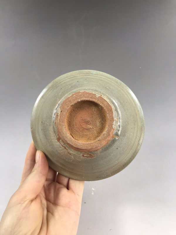 古玩陶瓷專家估價3千的東西—元代龍泉窯粉青釉斗笠碗拍賣,當前價格999元
