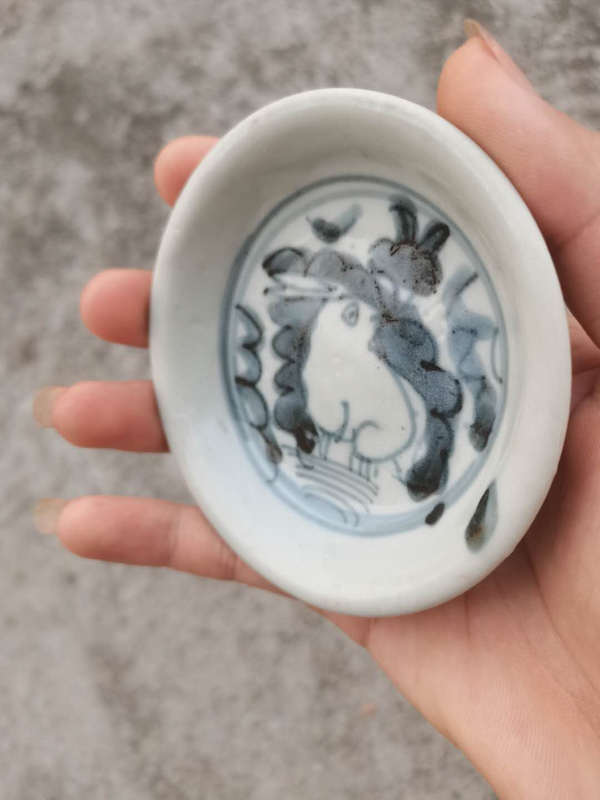 古玩陶瓷明晚期兔紋盤拍賣,當前價格1580元