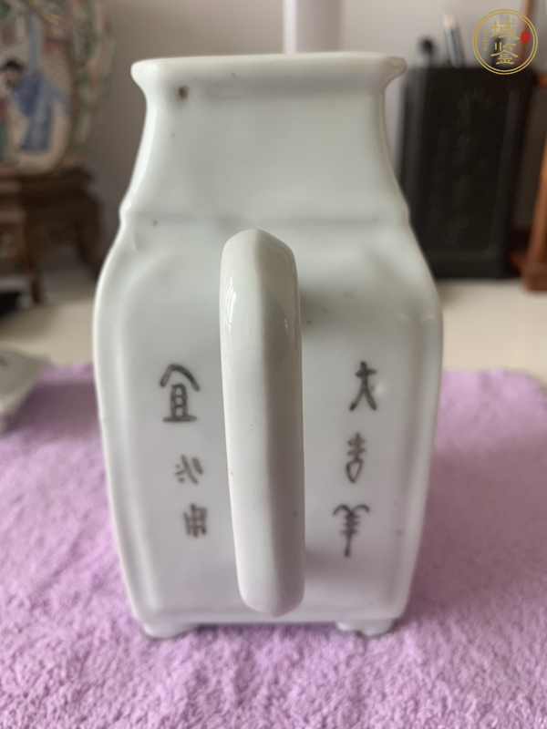 古玩陶瓷粉彩人物紋茶壺真品鑒賞圖