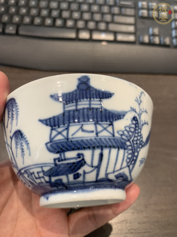 古玩陶瓷青花蓋碗真品鑒賞圖