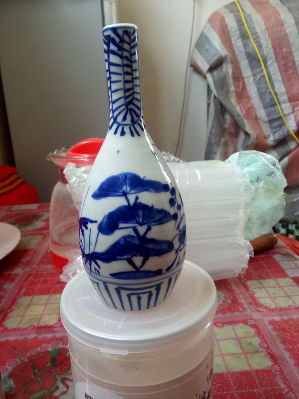 古玩陶瓷【民國(guó)】長(zhǎng)頸鹿青花瓶拍賣,當(dāng)前價(jià)格8888元