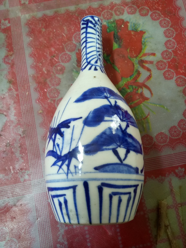 古玩陶瓷【民國(guó)】長(zhǎng)頸鹿青花瓶拍賣,當(dāng)前價(jià)格8888元