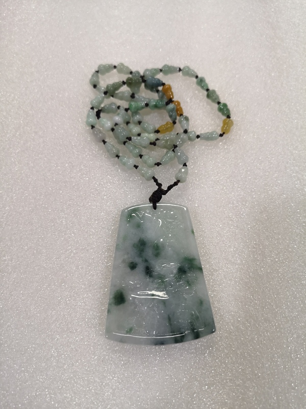 古玩玉器山水牌子拍賣,當前價格678元