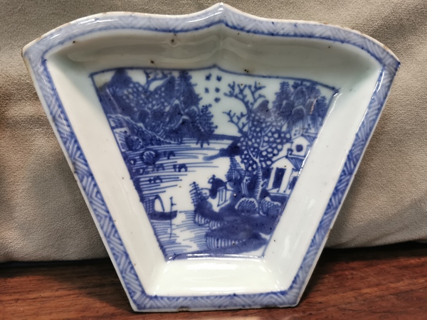 古玩陶瓷清中期 青花攢盤兩只拍賣,當前價格900元