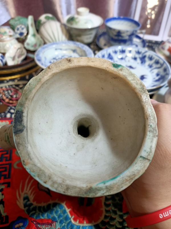 古玩陶瓷晚清素三彩仿生壺拍賣,當(dāng)前價(jià)格8888元